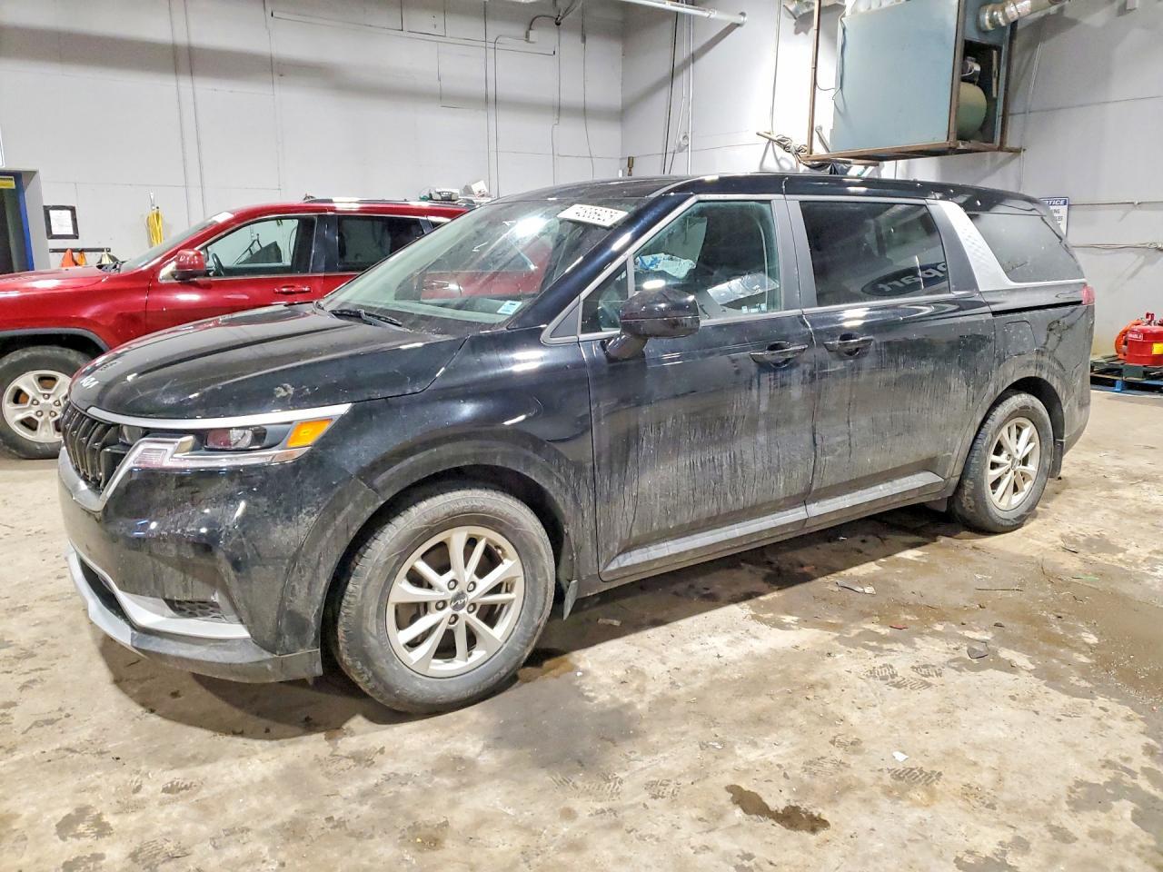 2023 KIA Carnival