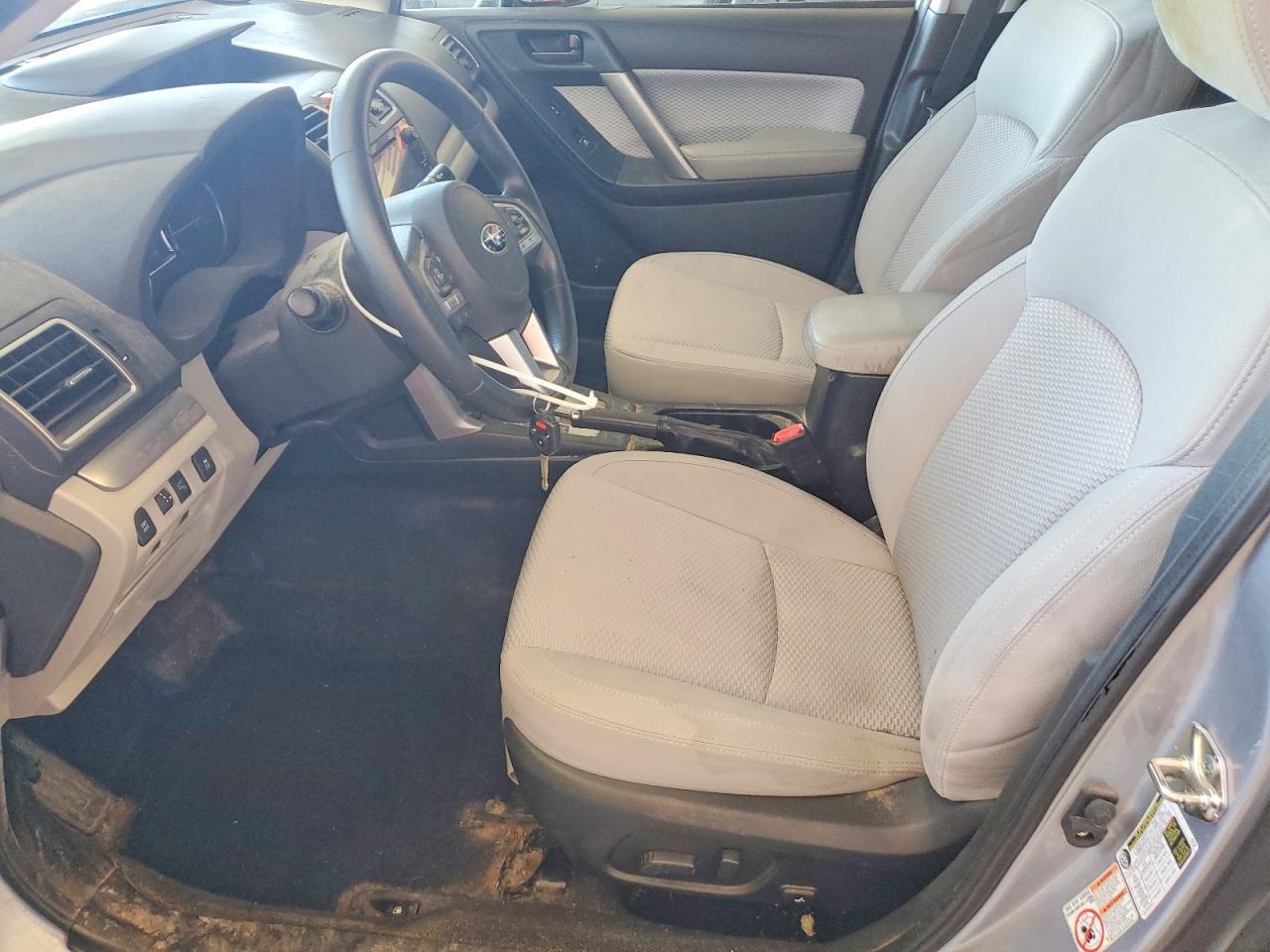 2017 SUBARU FORESTER