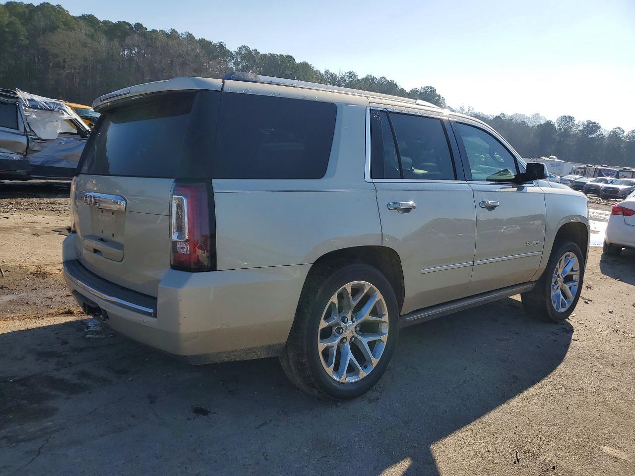 2016 GMC Yukon