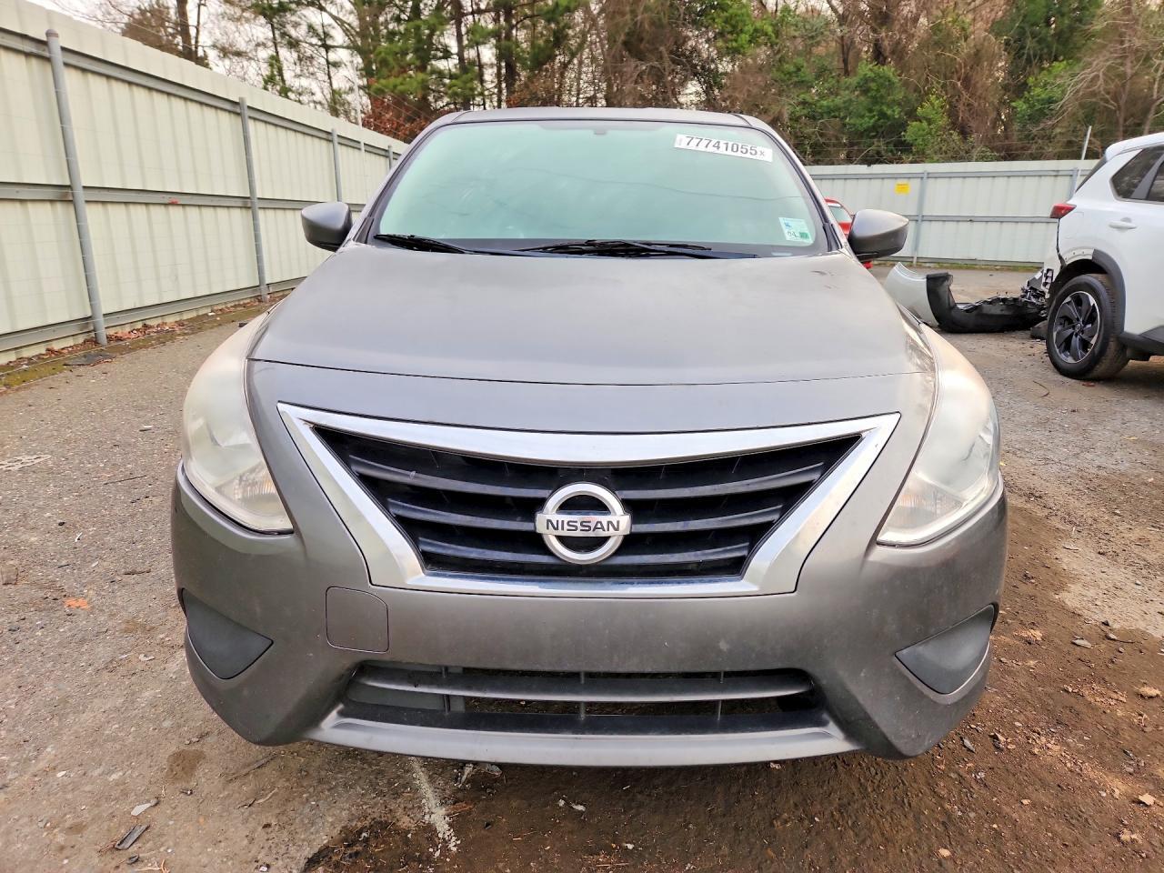 2019 NISSAN VERSA