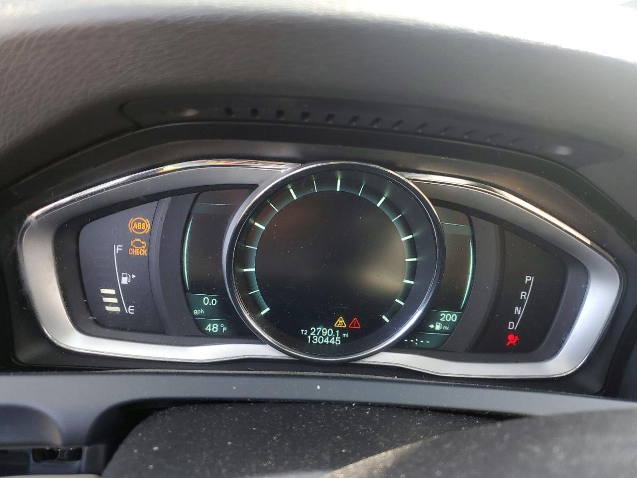 2015 VOLVO S60