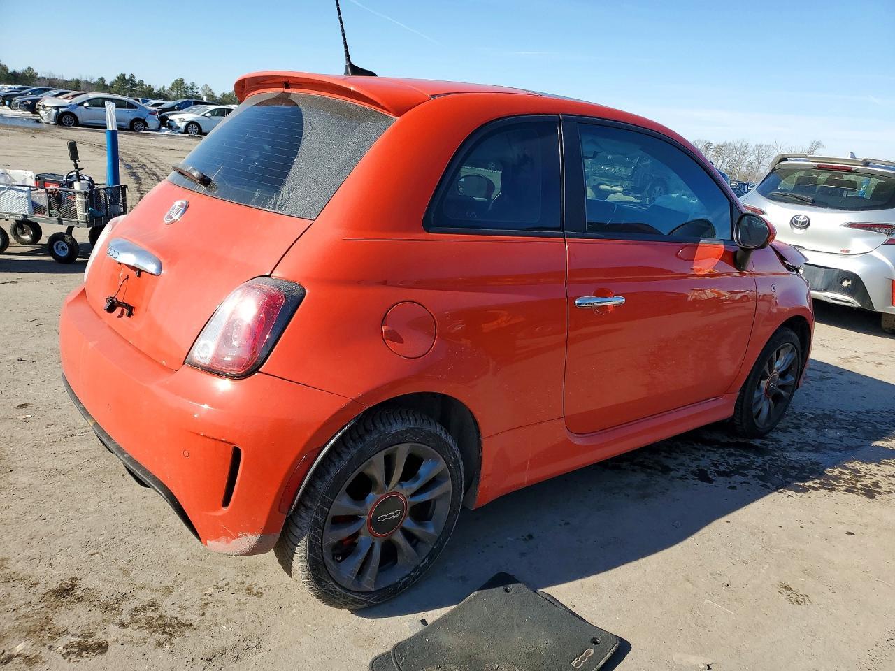 2016 FIAT 500