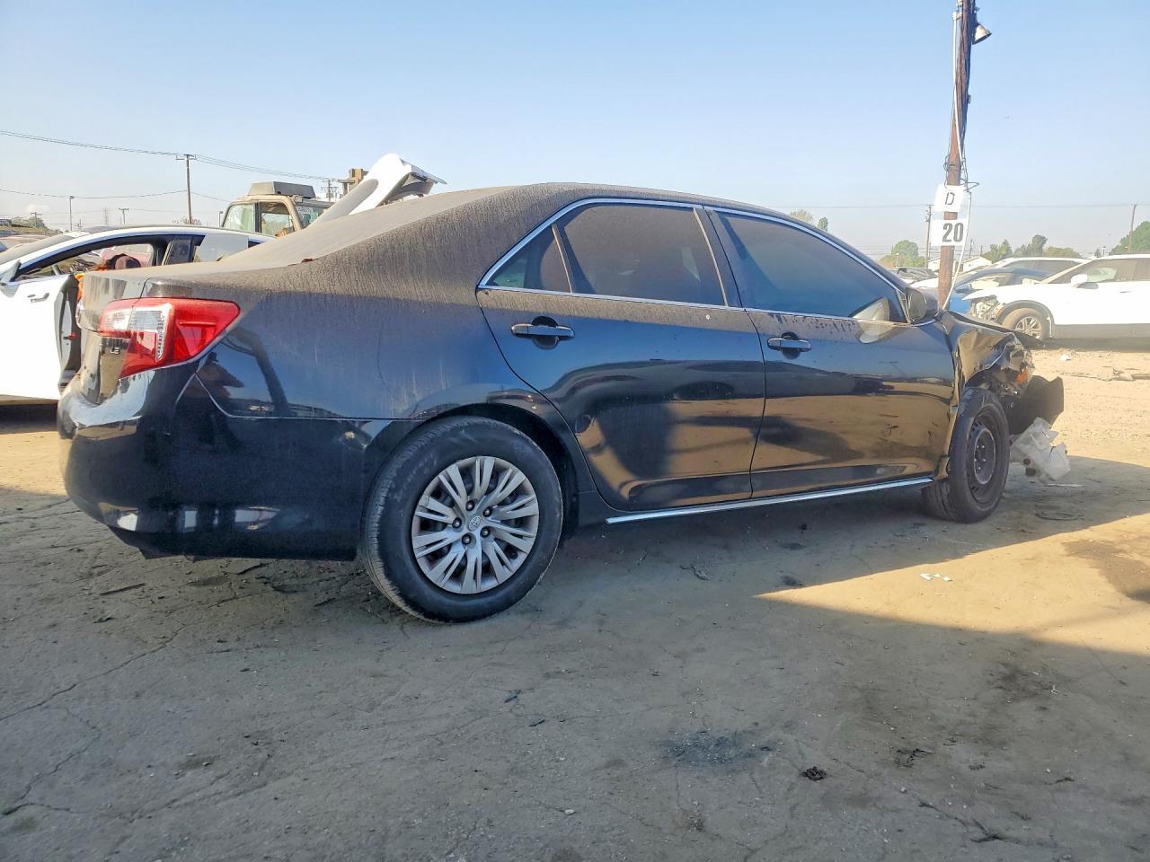 2013 TOYOTA CAMRY