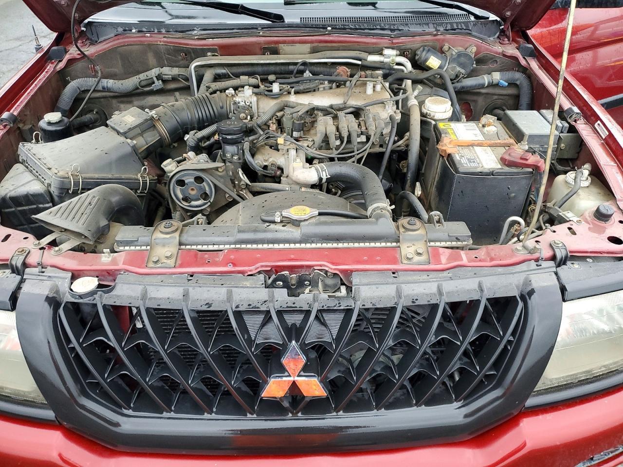 2002 MITSUBISHI Montero