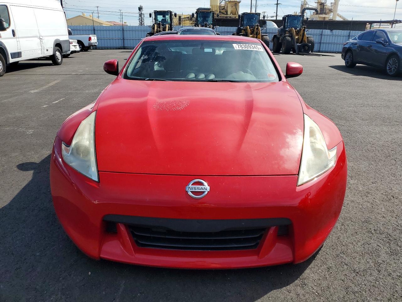 2011 NISSAN 370Z