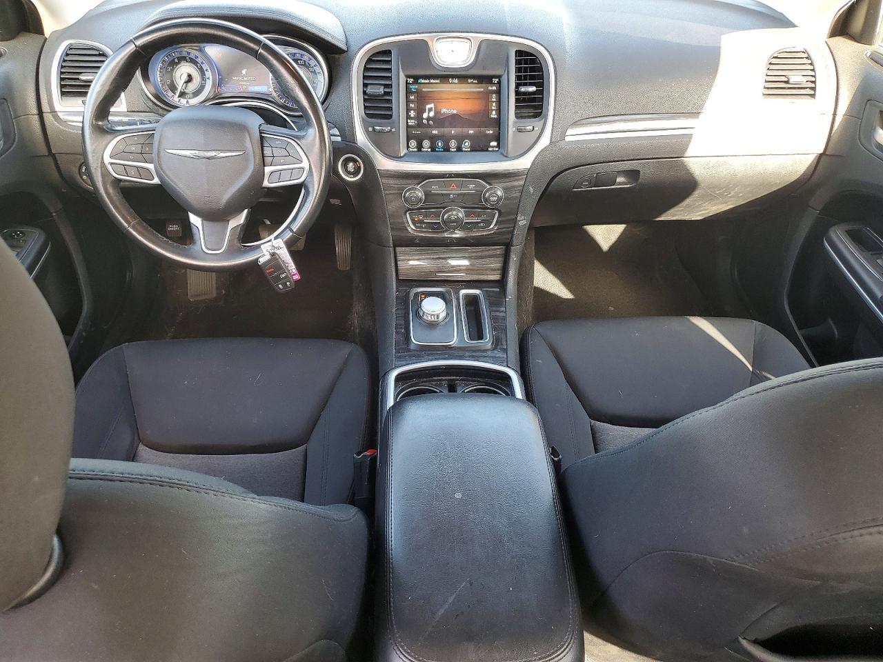 2021 CHRYSLER 300