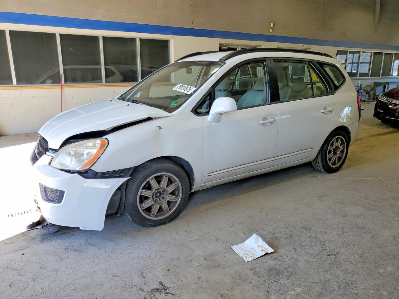 2008 KIA RONDO