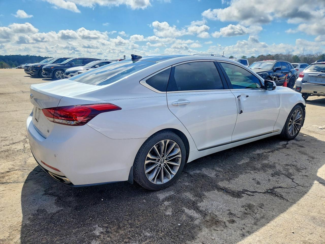 2015 HYUNDAI GENESIS