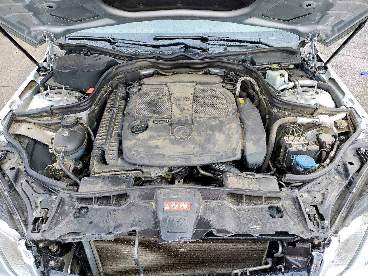 2012 MERCEDES-BENZ E-Class