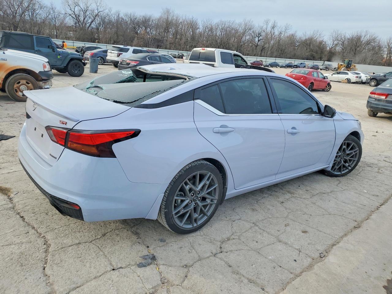 2024 NISSAN ALTIMA