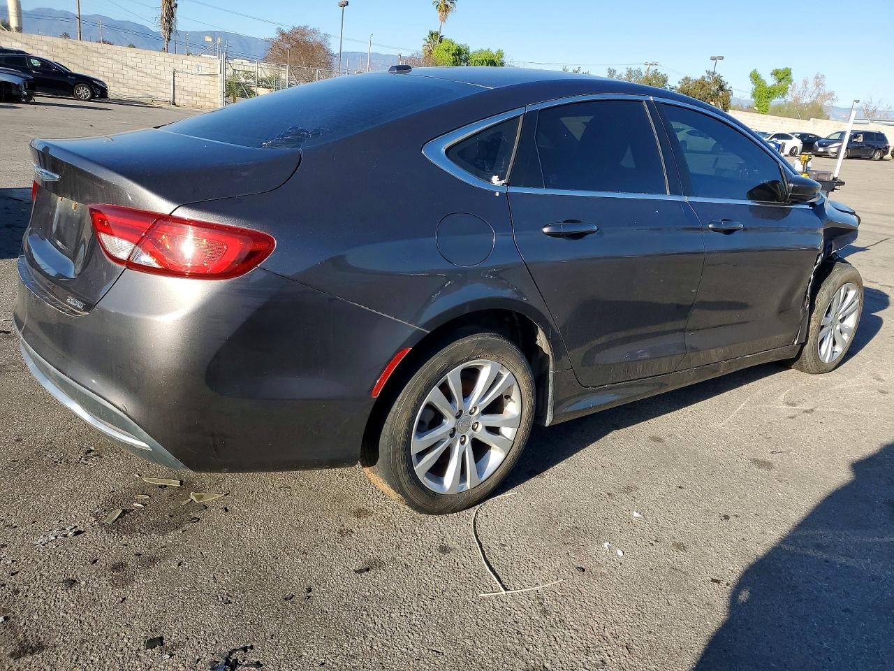 2015 CHRYSLER 200