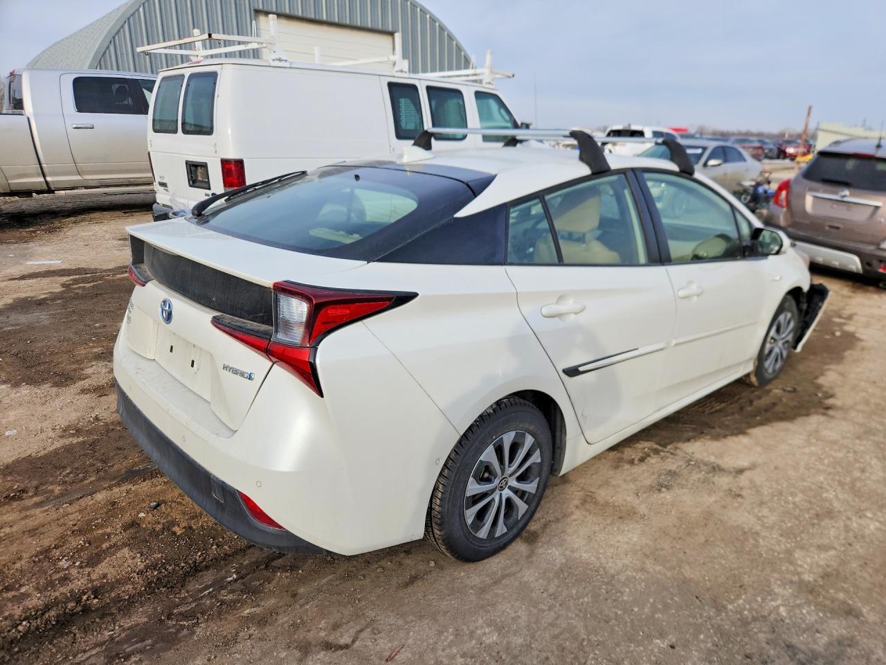 2019 TOYOTA PRIUS