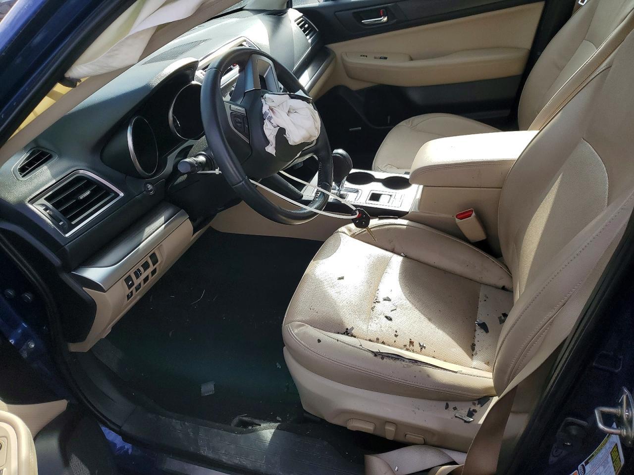 2016 SUBARU Legacy
