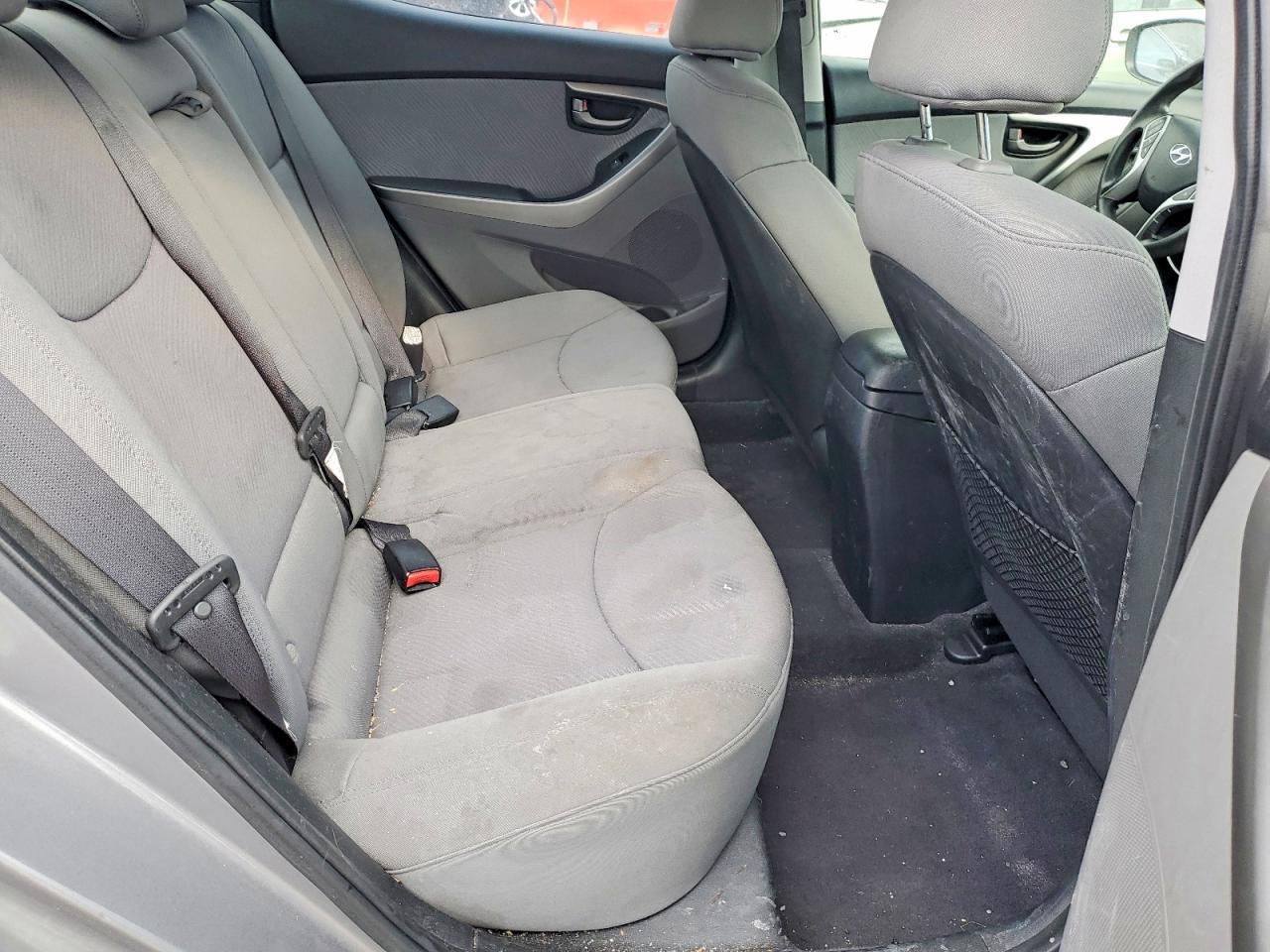 2011 HYUNDAI ELANTRA