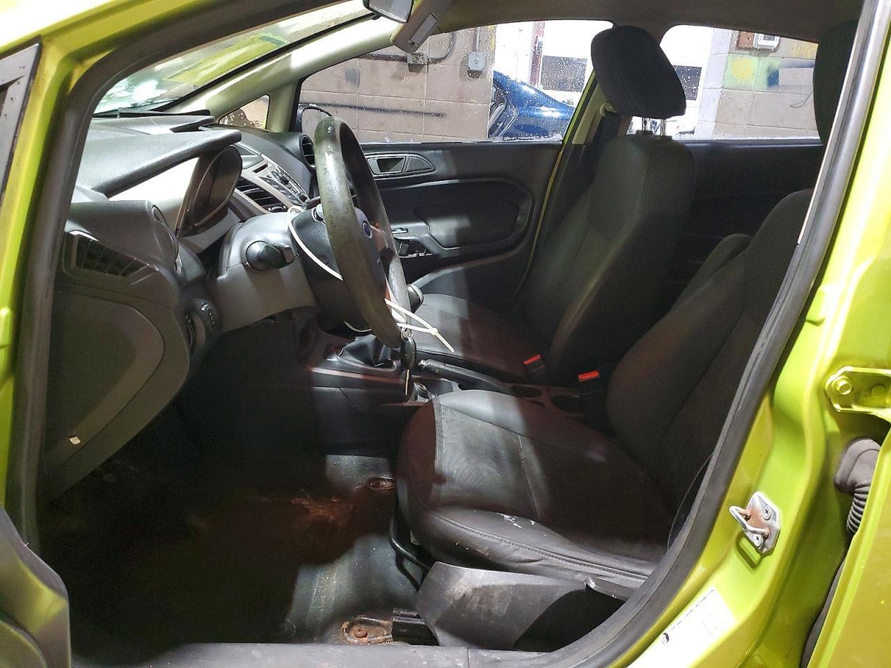 2012 FORD Fiesta