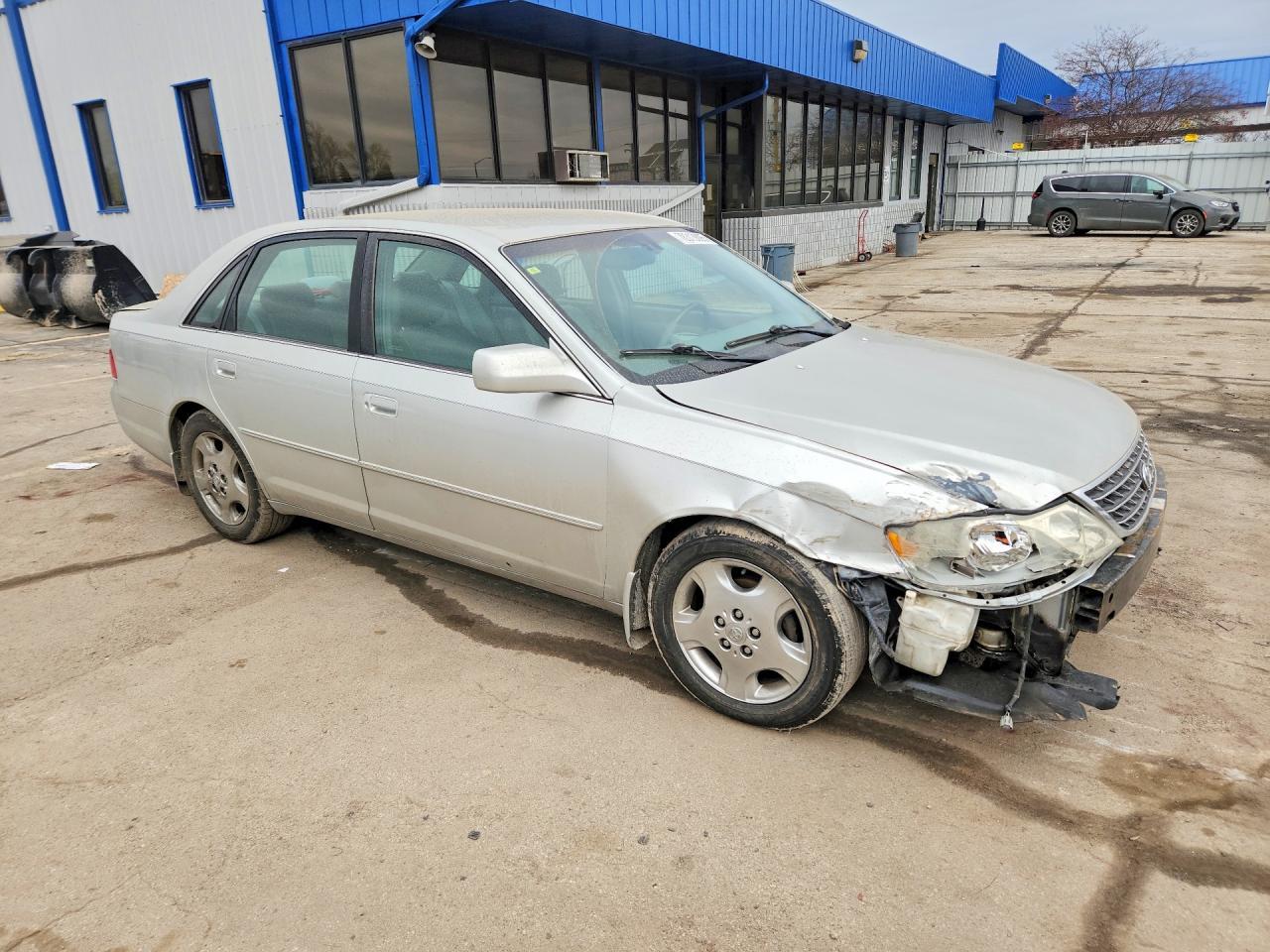 2003 TOYOTA Avalon