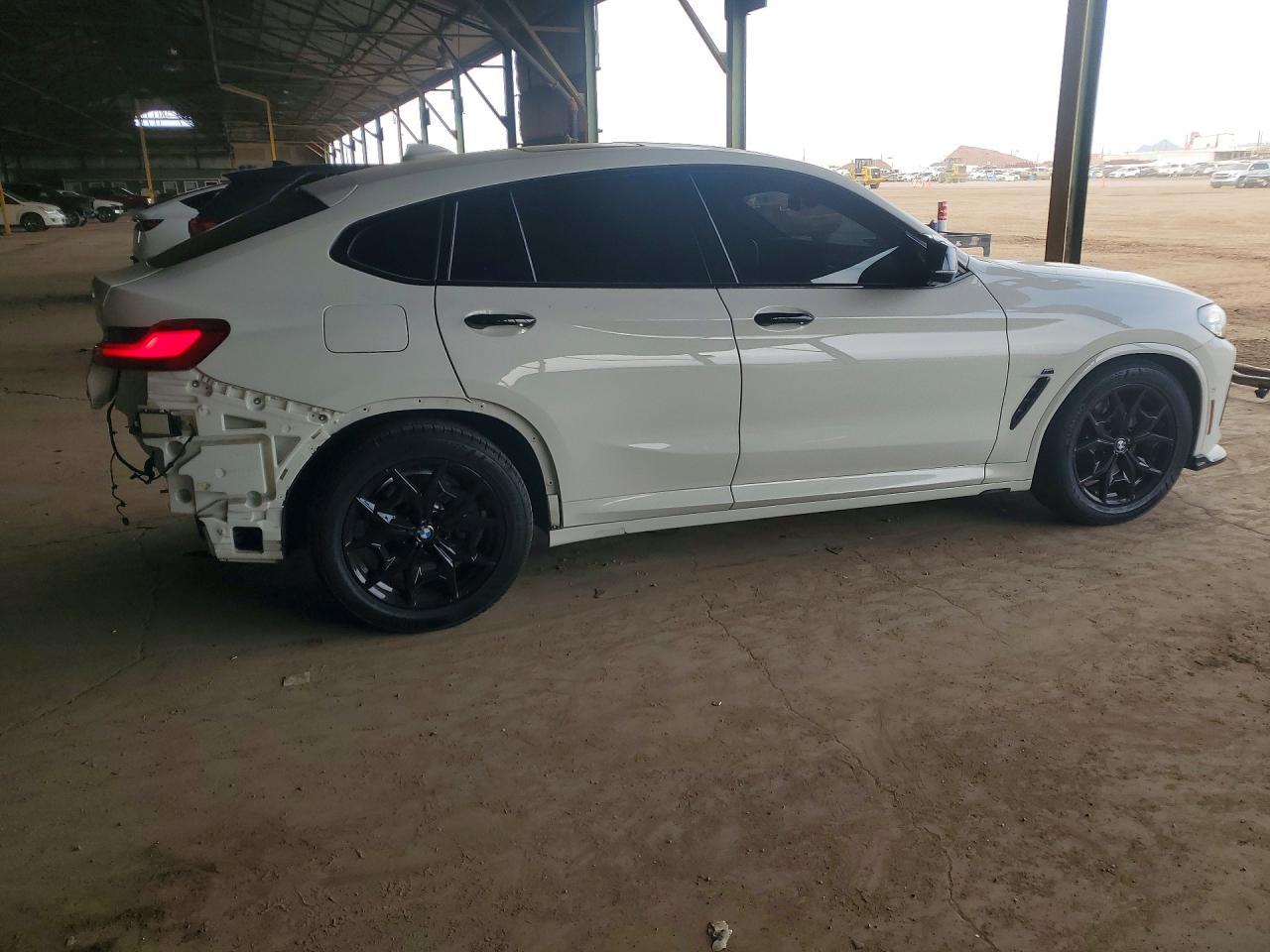 2022 BMW X4