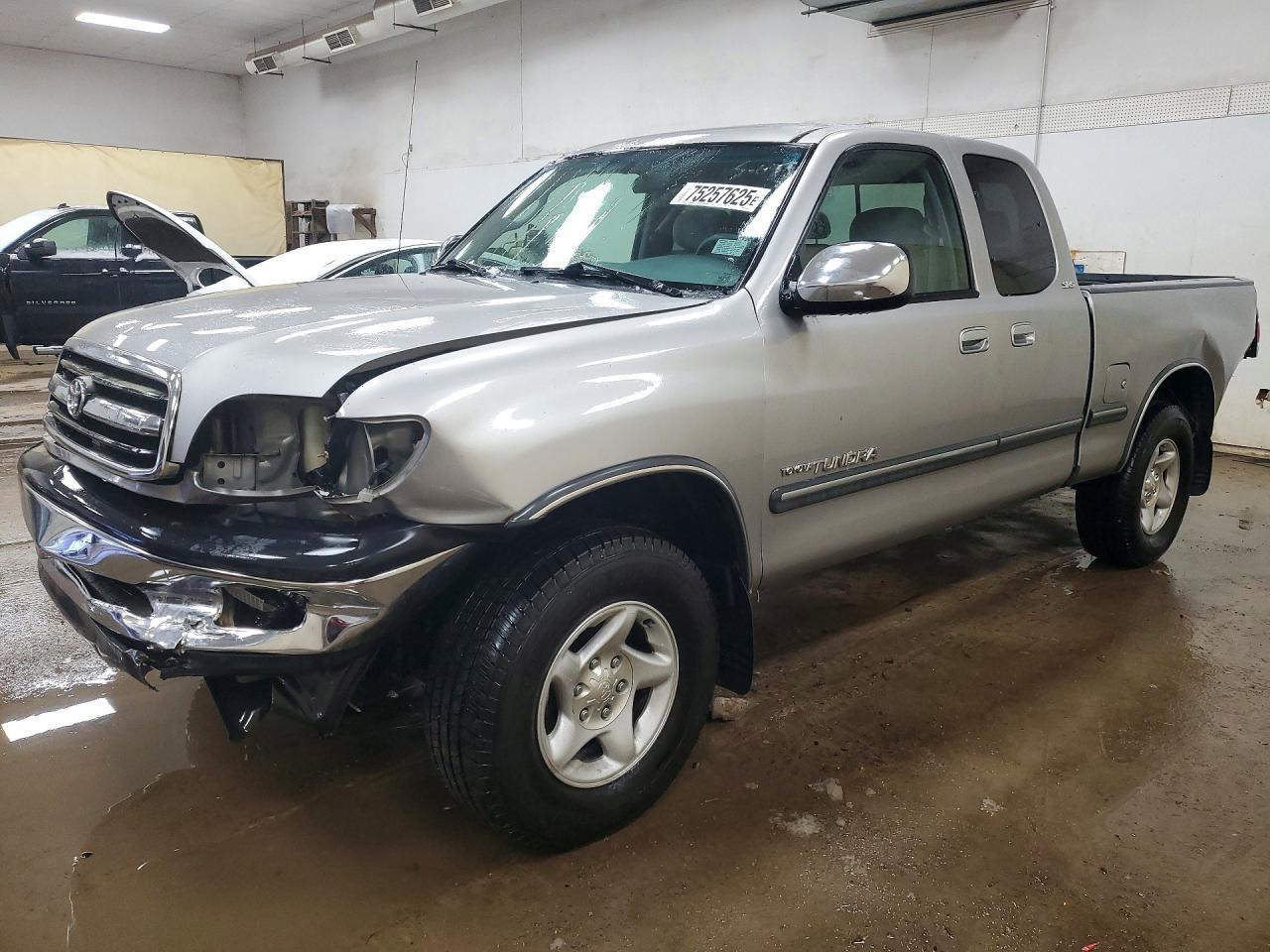 2002 TOYOTA TUNDRA