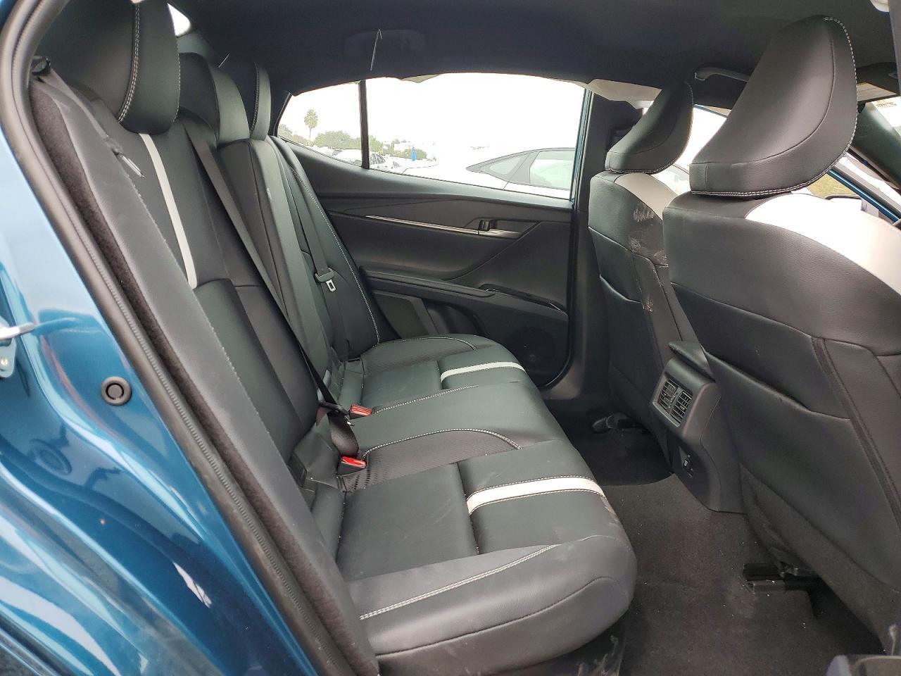 2026 TOYOTA CAMRY