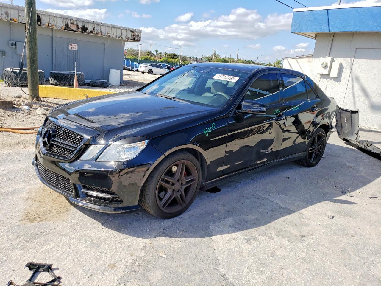 2013 MERCEDES-BENZ E-Class