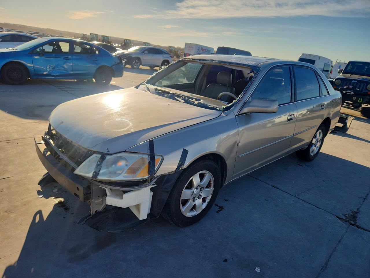 2000 TOYOTA Avalon