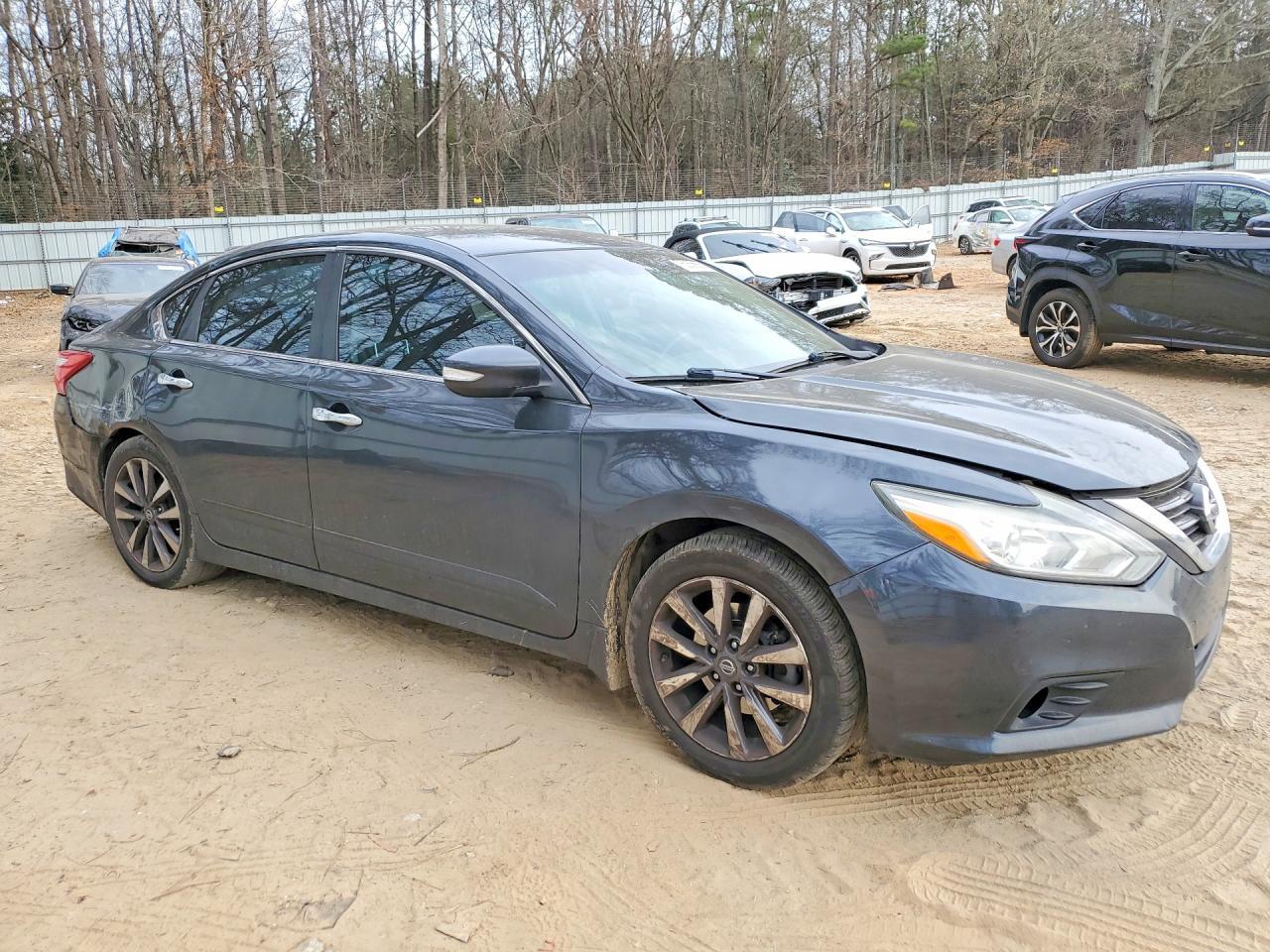 2017 NISSAN ALTIMA