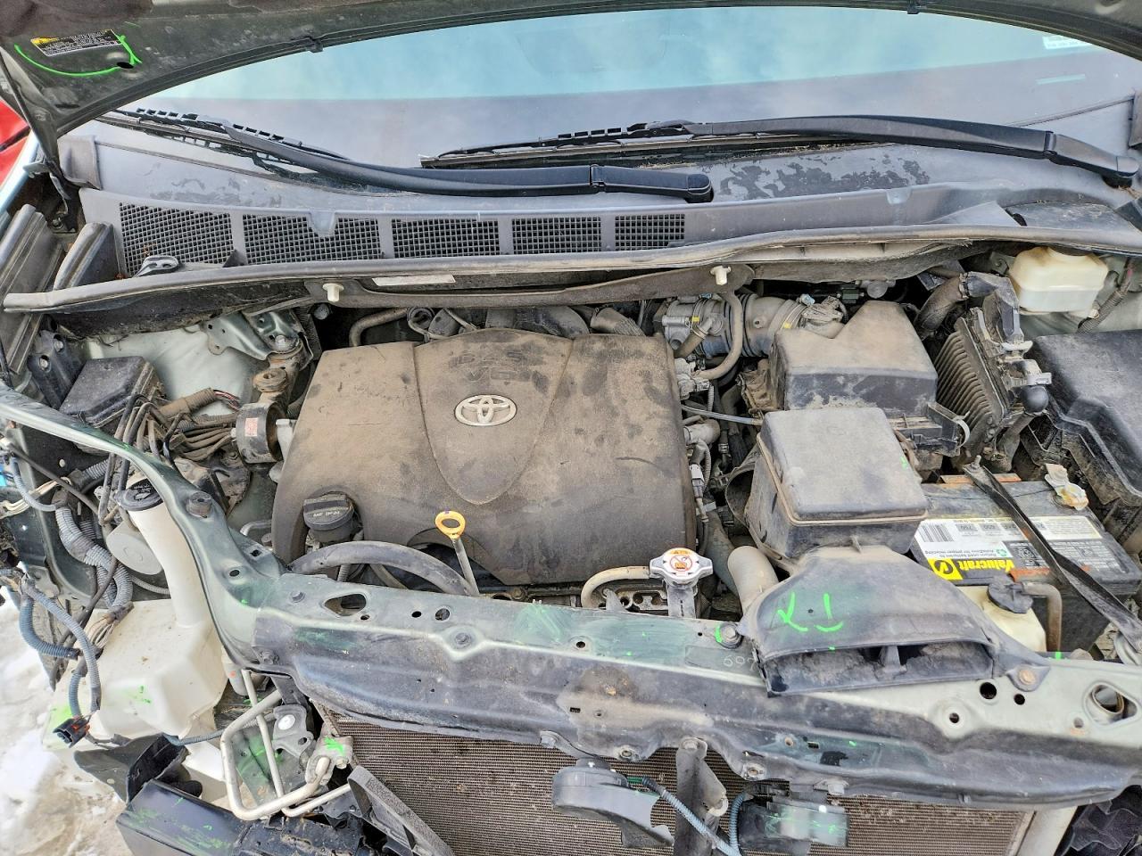 2019 TOYOTA SIENNA
