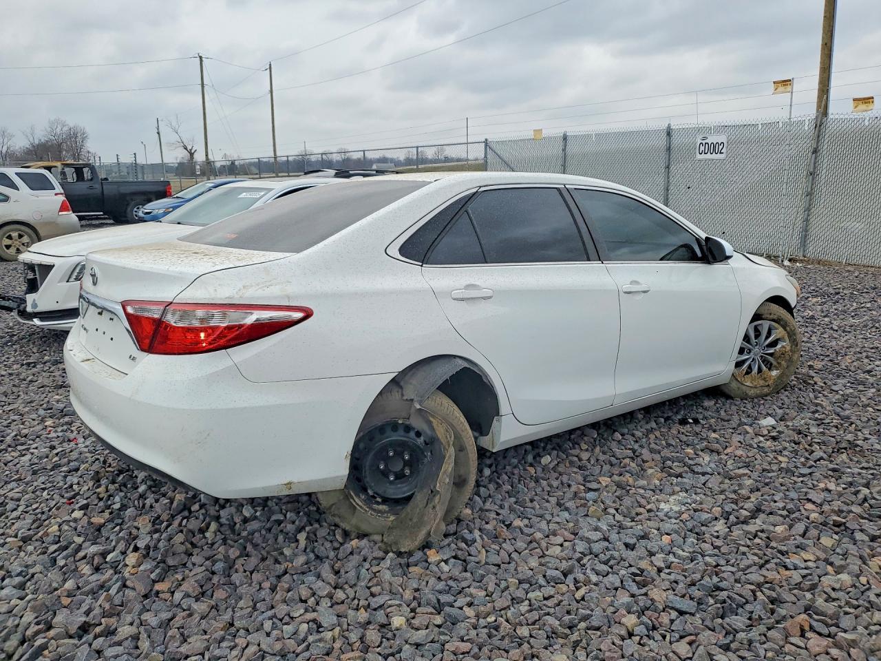 2015 TOYOTA CAMRY