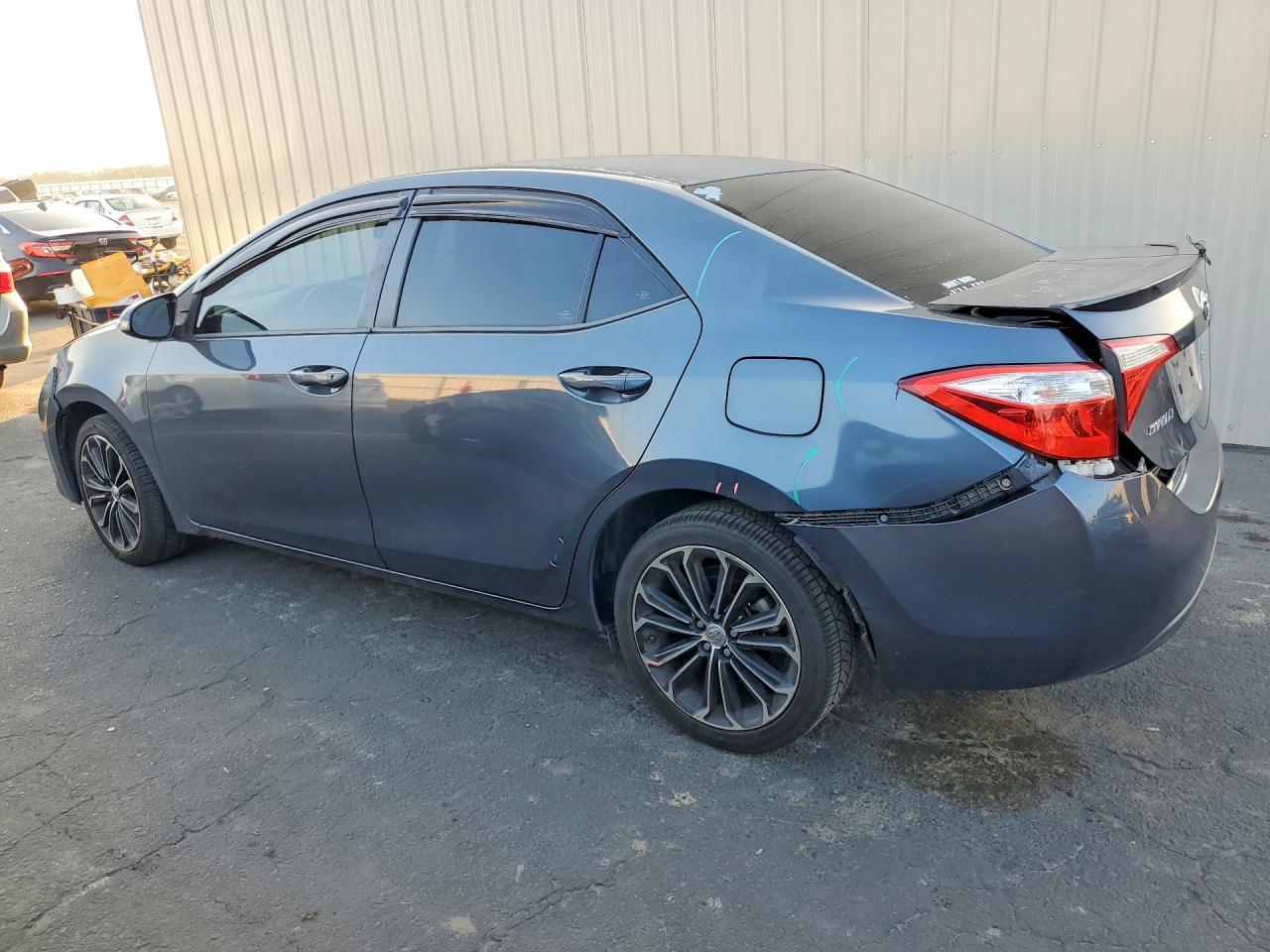 2015 TOYOTA COROLLA