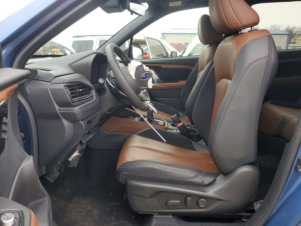 2025 SUBARU FORESTER