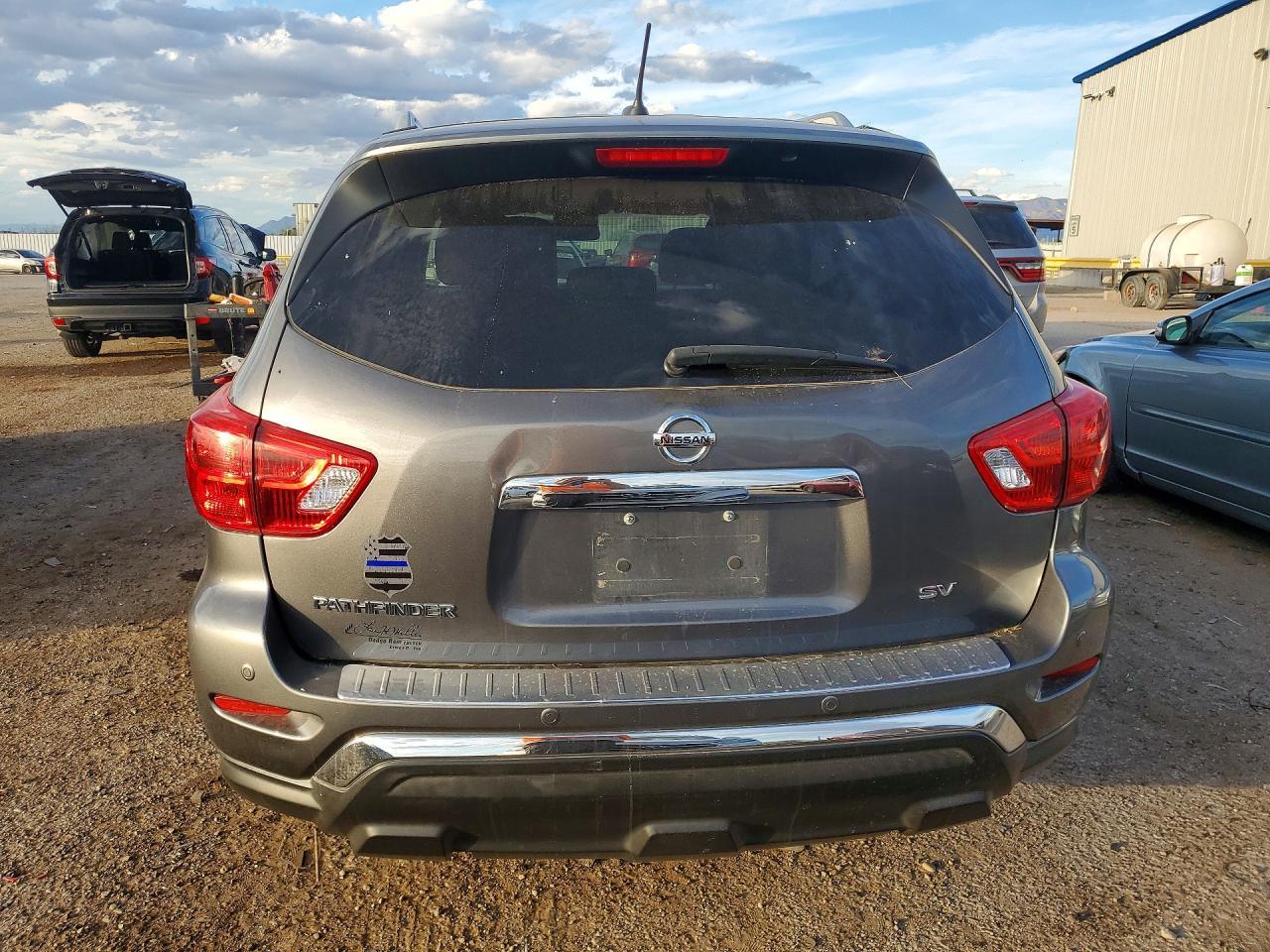2017 NISSAN PATHFINDER