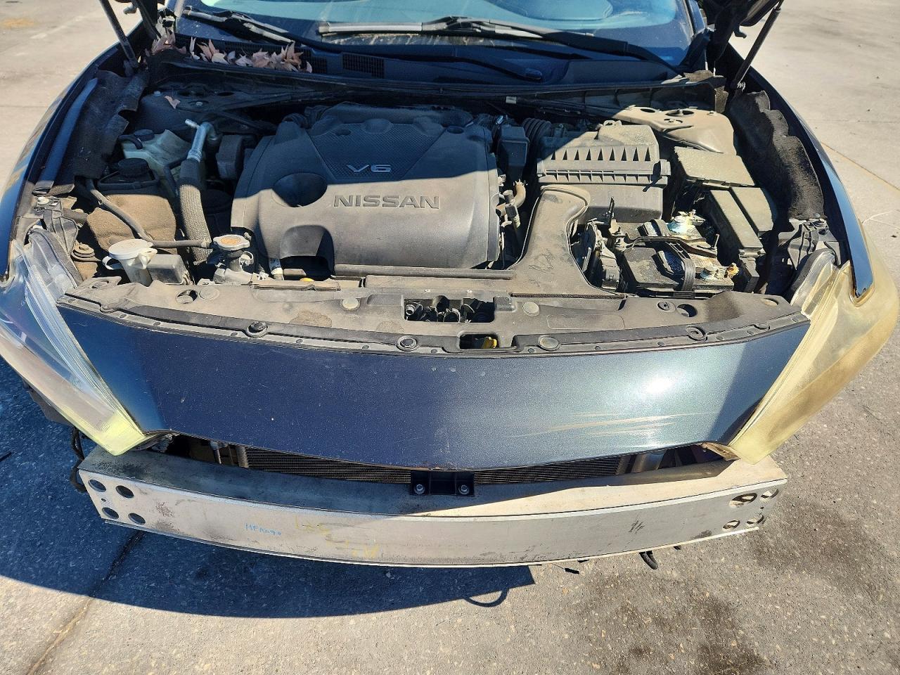 2016 NISSAN