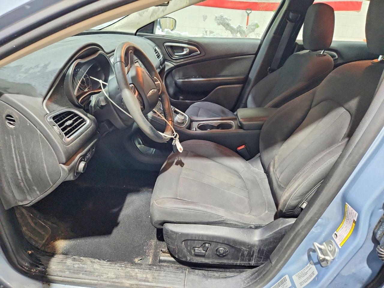 2015 CHRYSLER 200