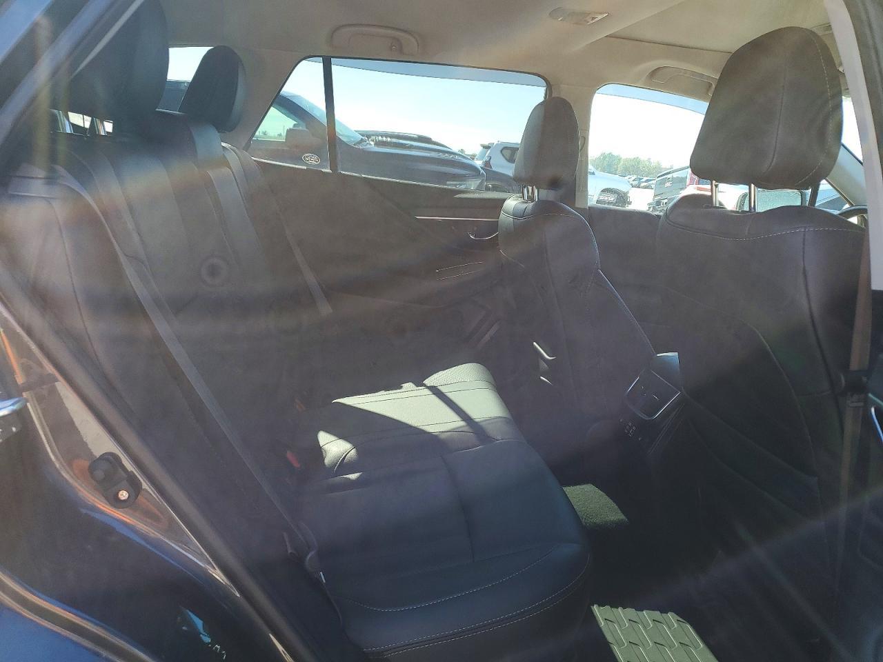2023 SUBARU Outback