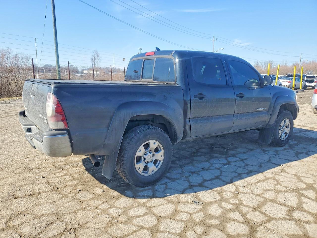 2015 TOYOTA TACOMA
