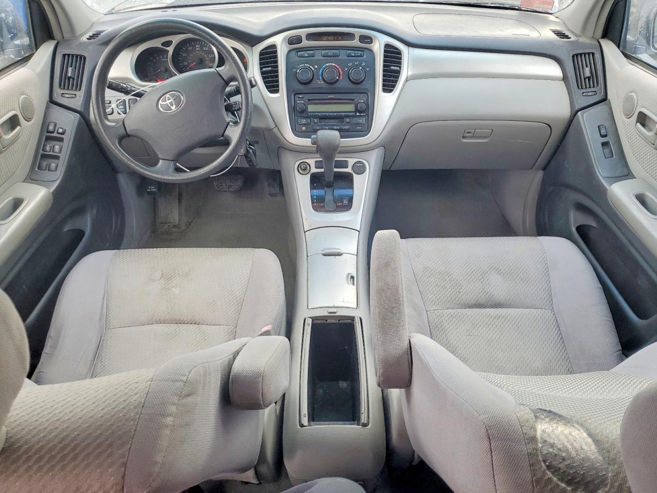 2005 TOYOTA HIGHLANDER