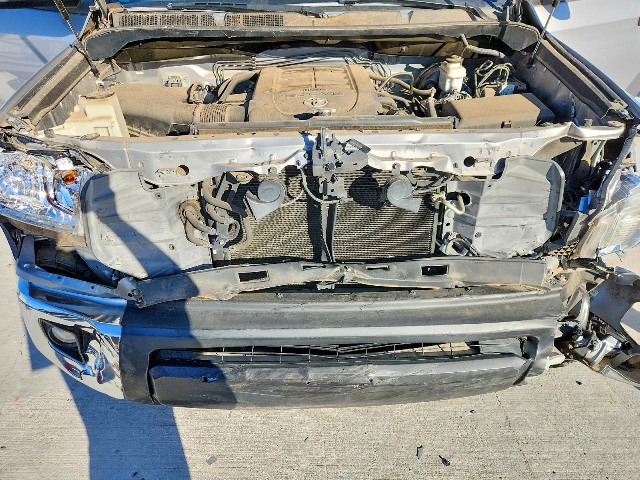 2016 TOYOTA TUNDRA