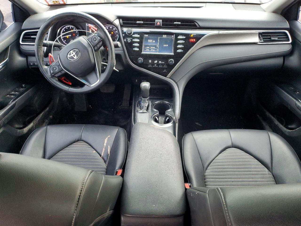 2018 TOYOTA CAMRY