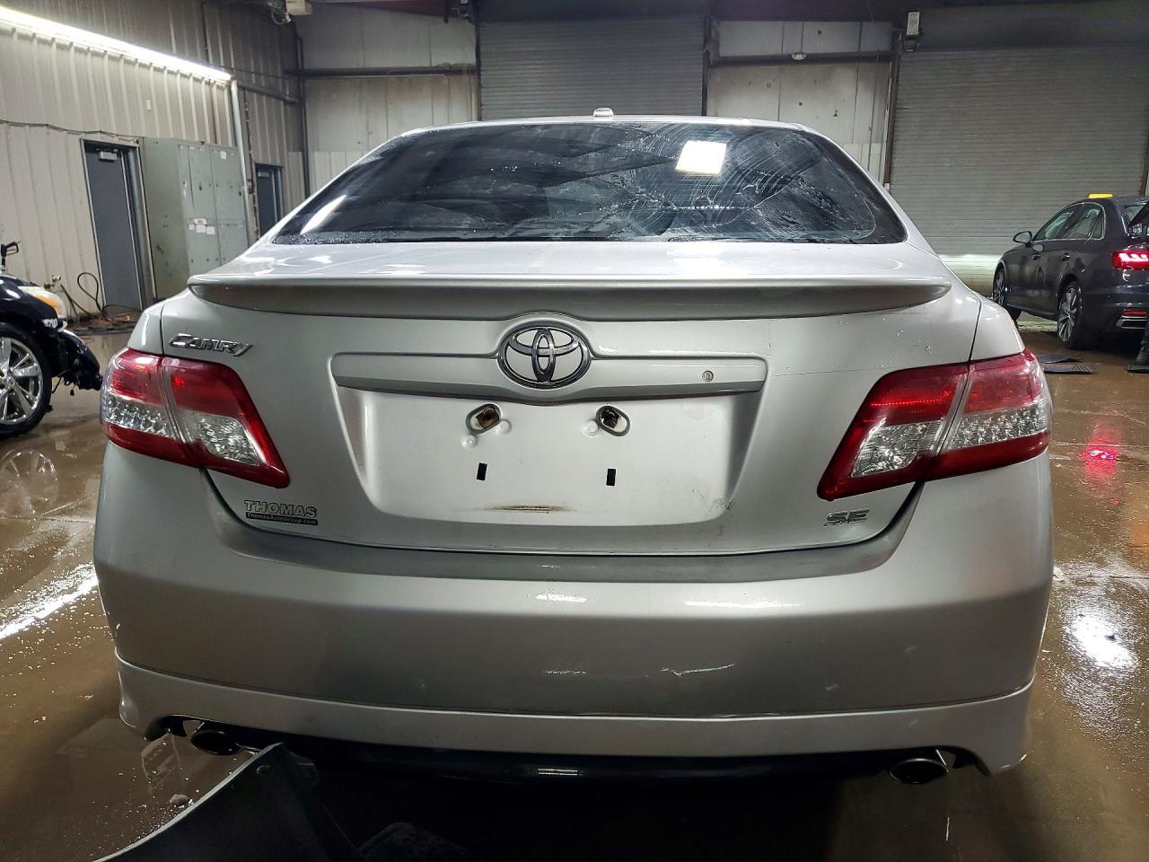 2011 TOYOTA CAMRY