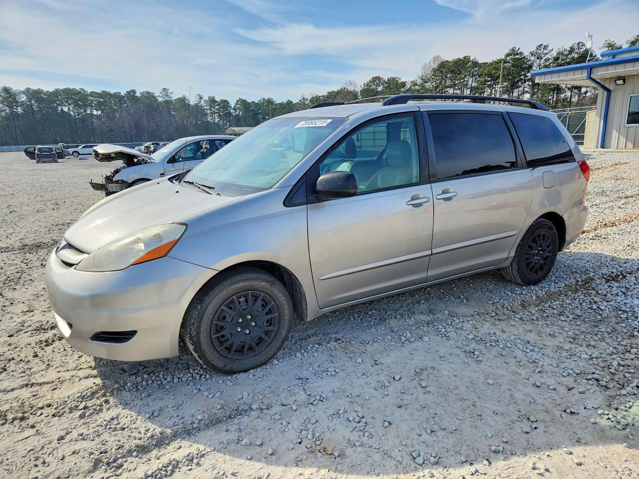 2009 TOYOTA SIENNA