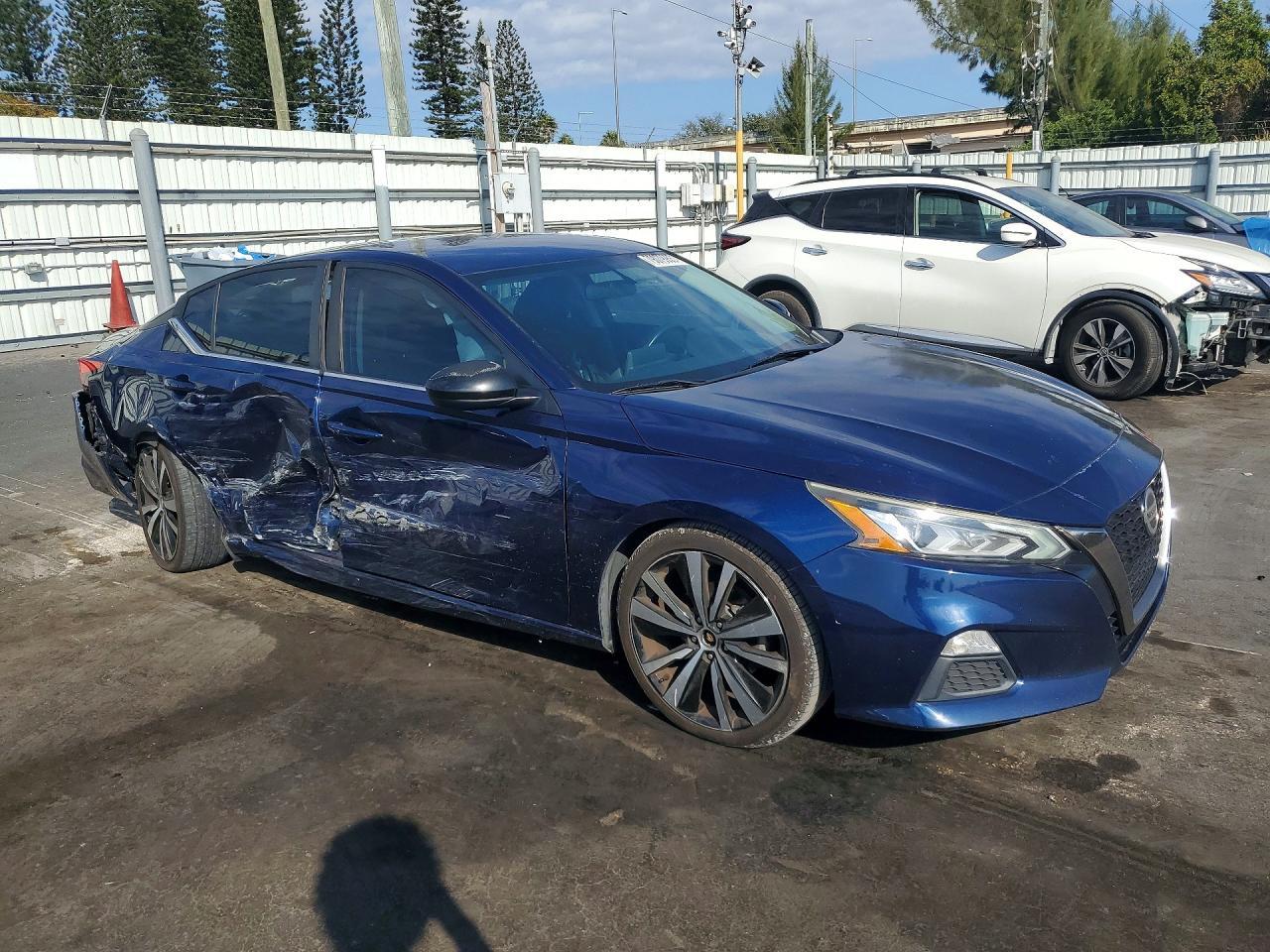2019 NISSAN ALTIMA