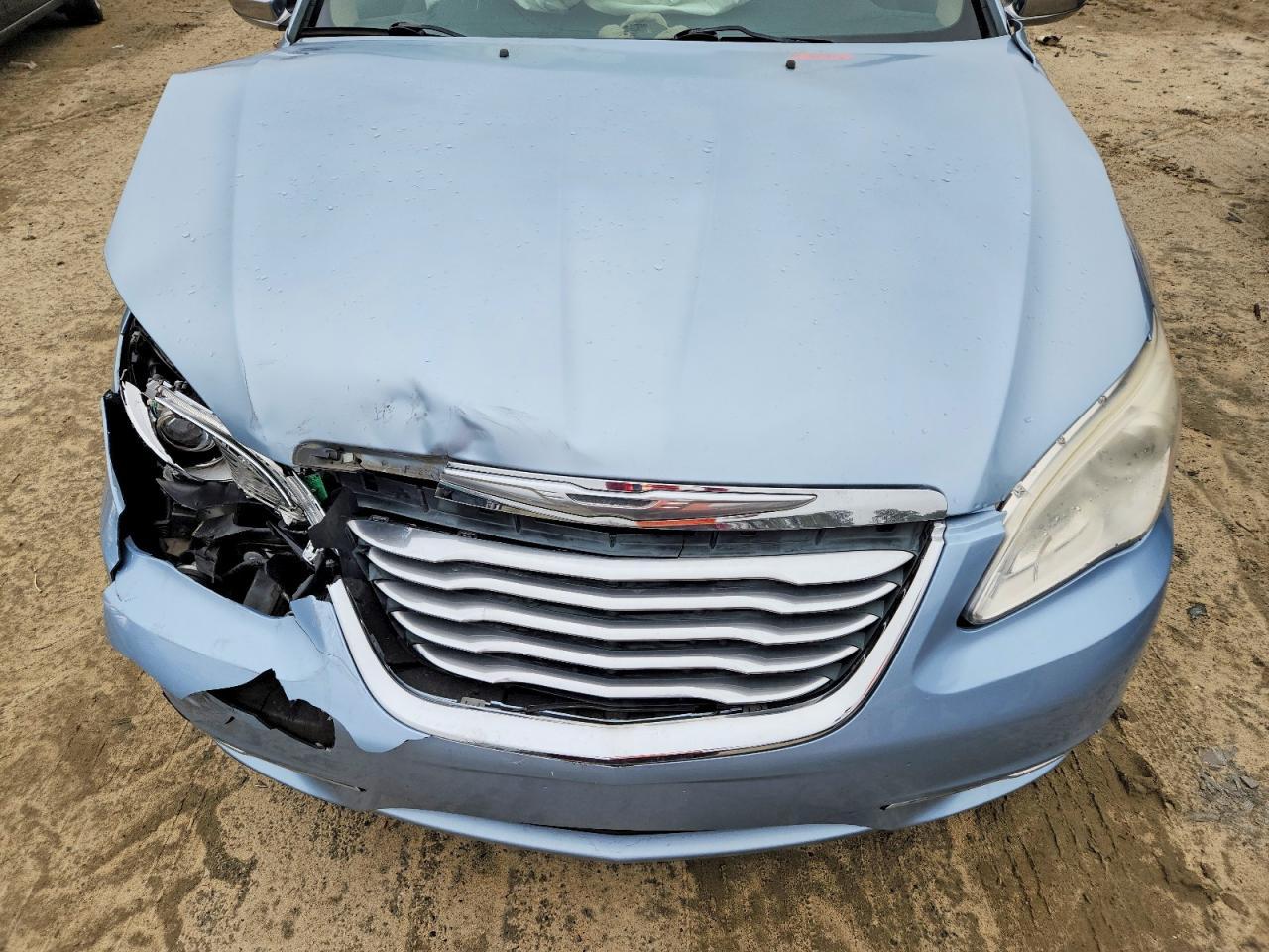 2012 CHRYSLER 200