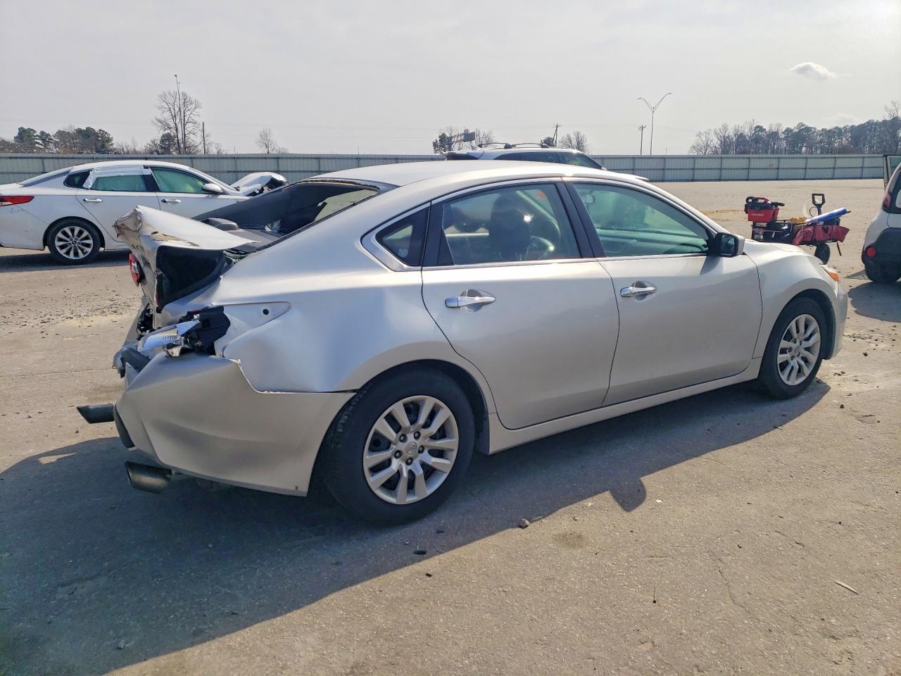 2017 NISSAN ALTIMA