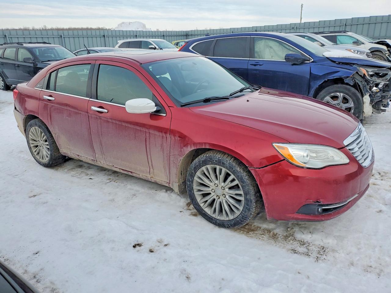 2013 CHRYSLER 200