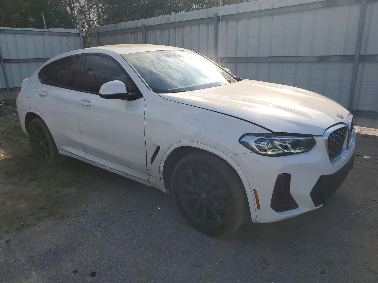 2025 BMW X4