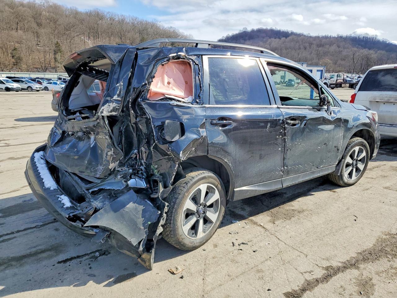 2018 SUBARU FORESTER