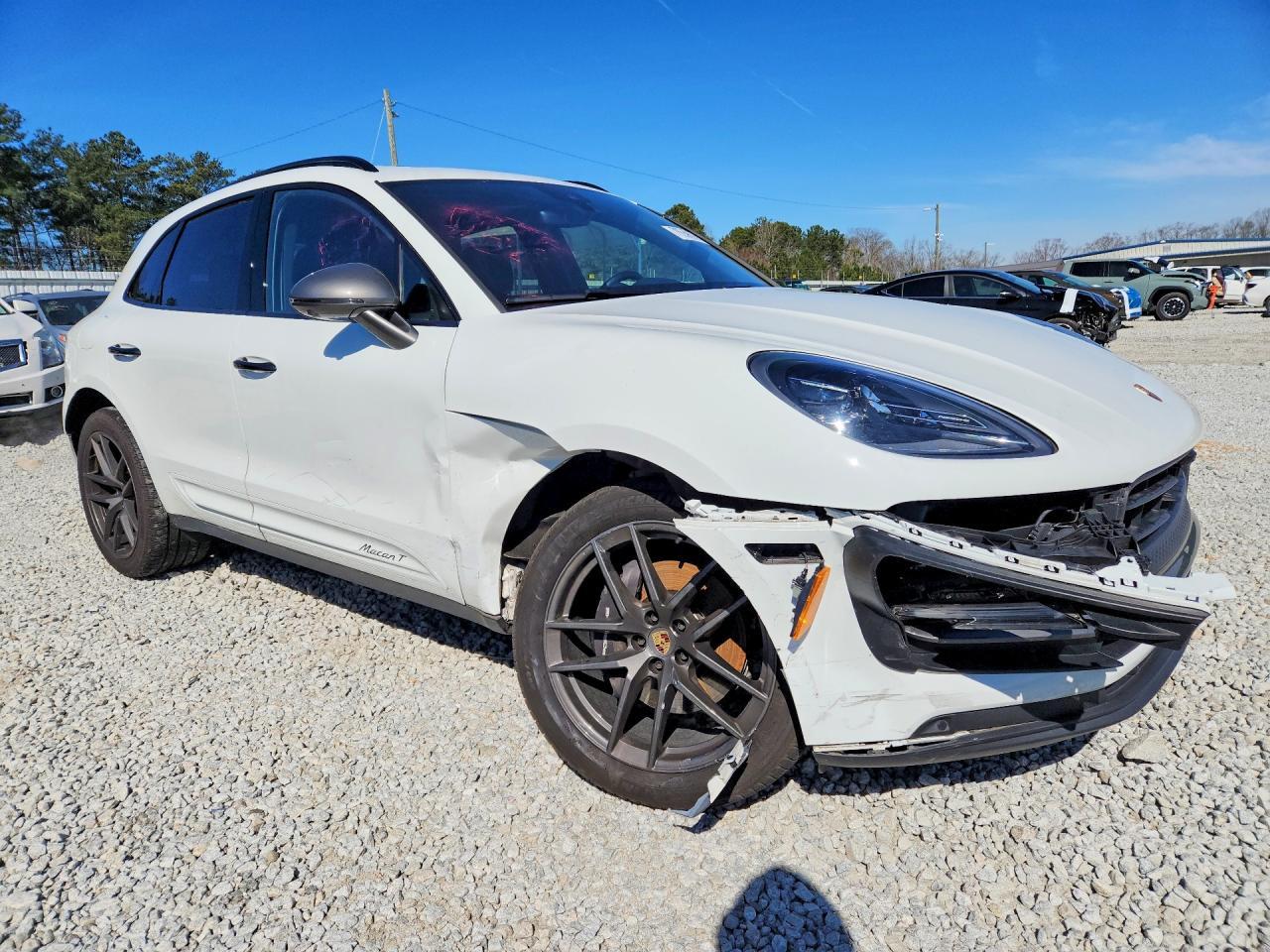 2023 PORSCHE Macan