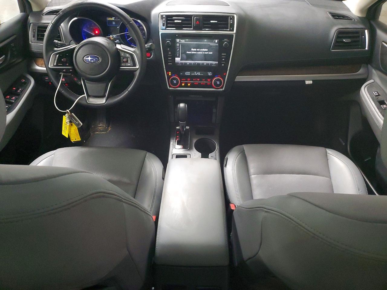 2018 SUBARU Outback