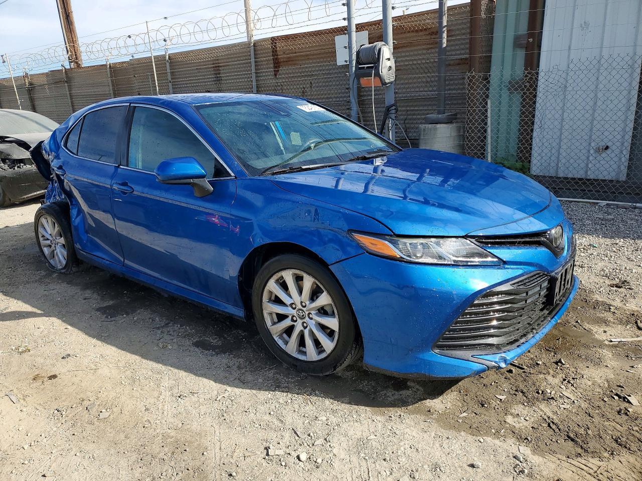 2019 TOYOTA CAMRY