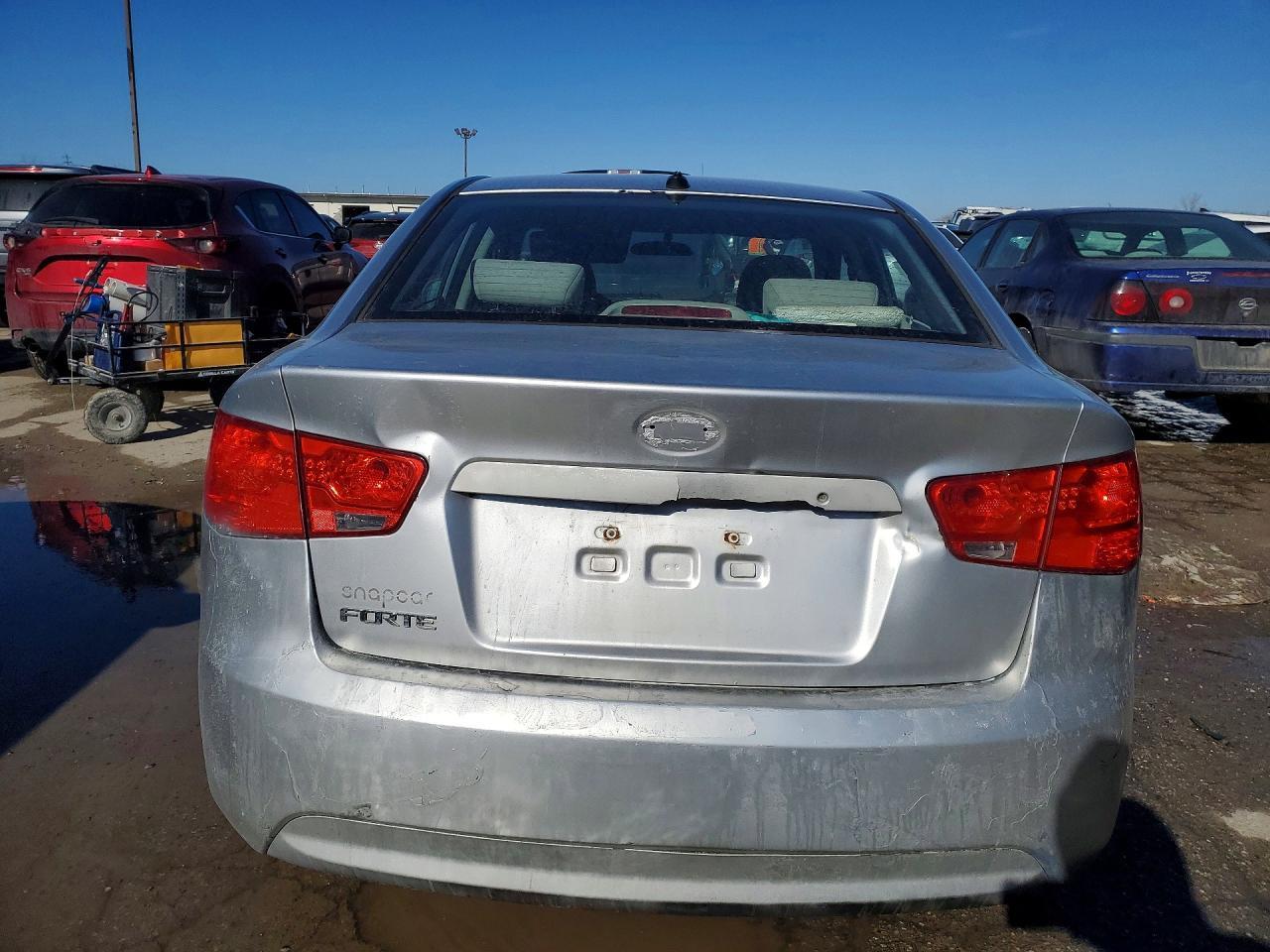 2010 KIA FORTE